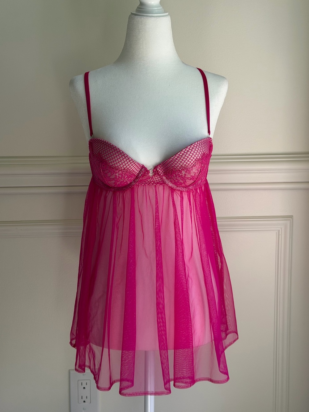 Victoria's Secret Fuchsia Lace & Mesh Babydoll w/ tags